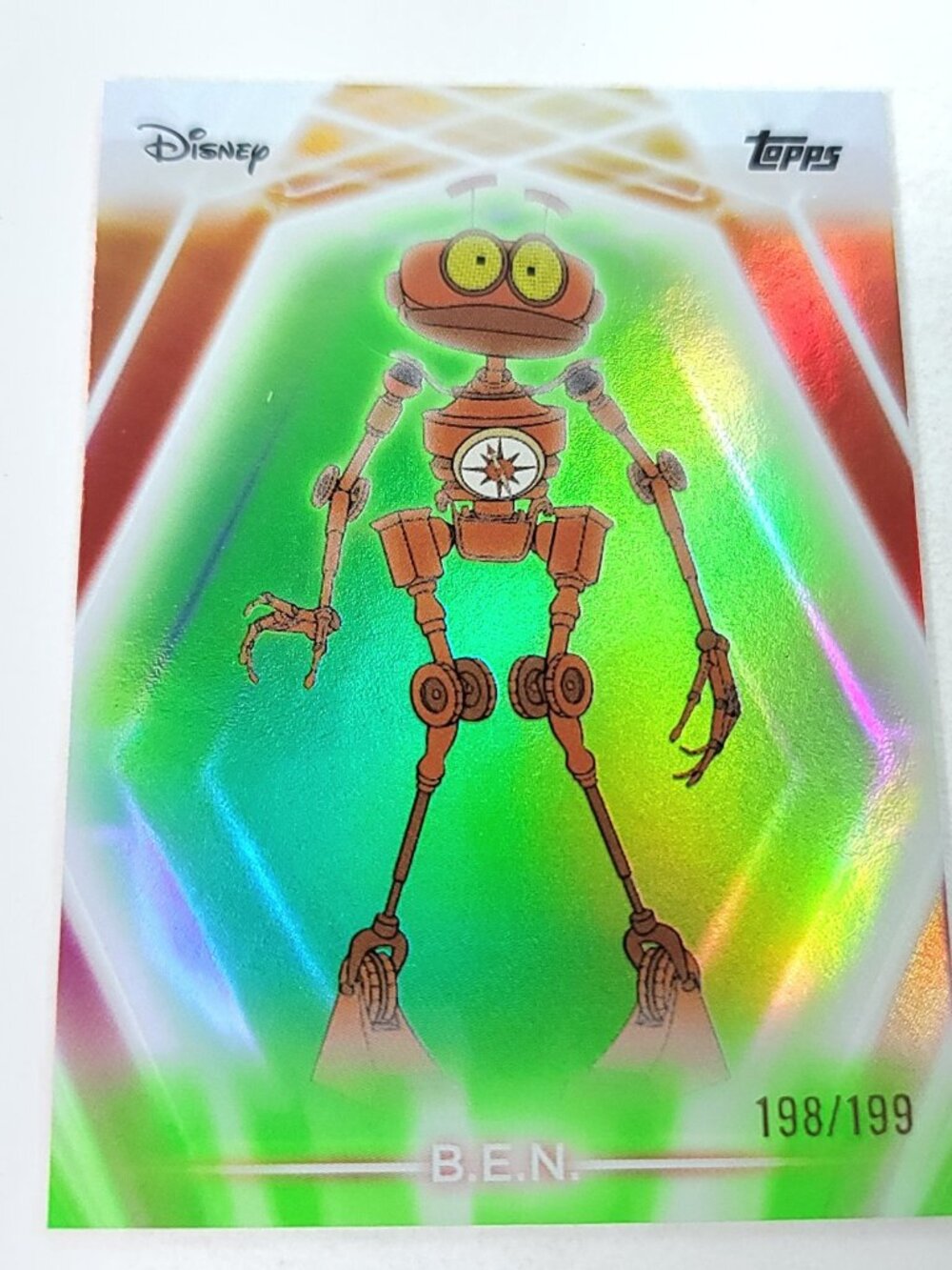B.E.N. Topps 2026 Disney Neon Holo Parallel Refractor Limited 198/199 BEN - Picture 1 of 4